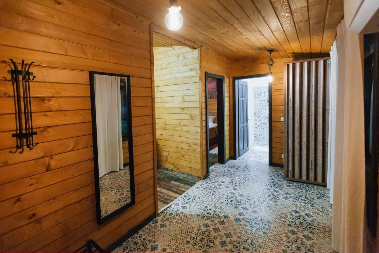 Shurra Merei Bagian luar foto